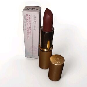 NIB‎  MARY KAY CAFE SOCIETY Semi matte LIPSTICK Gold tube
